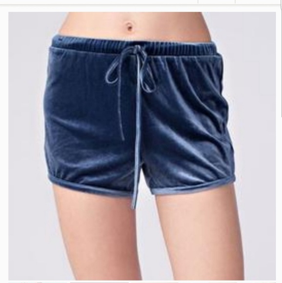 Velvet "Babe" Hoodie & Matching Shorts - Picture 5 of 8